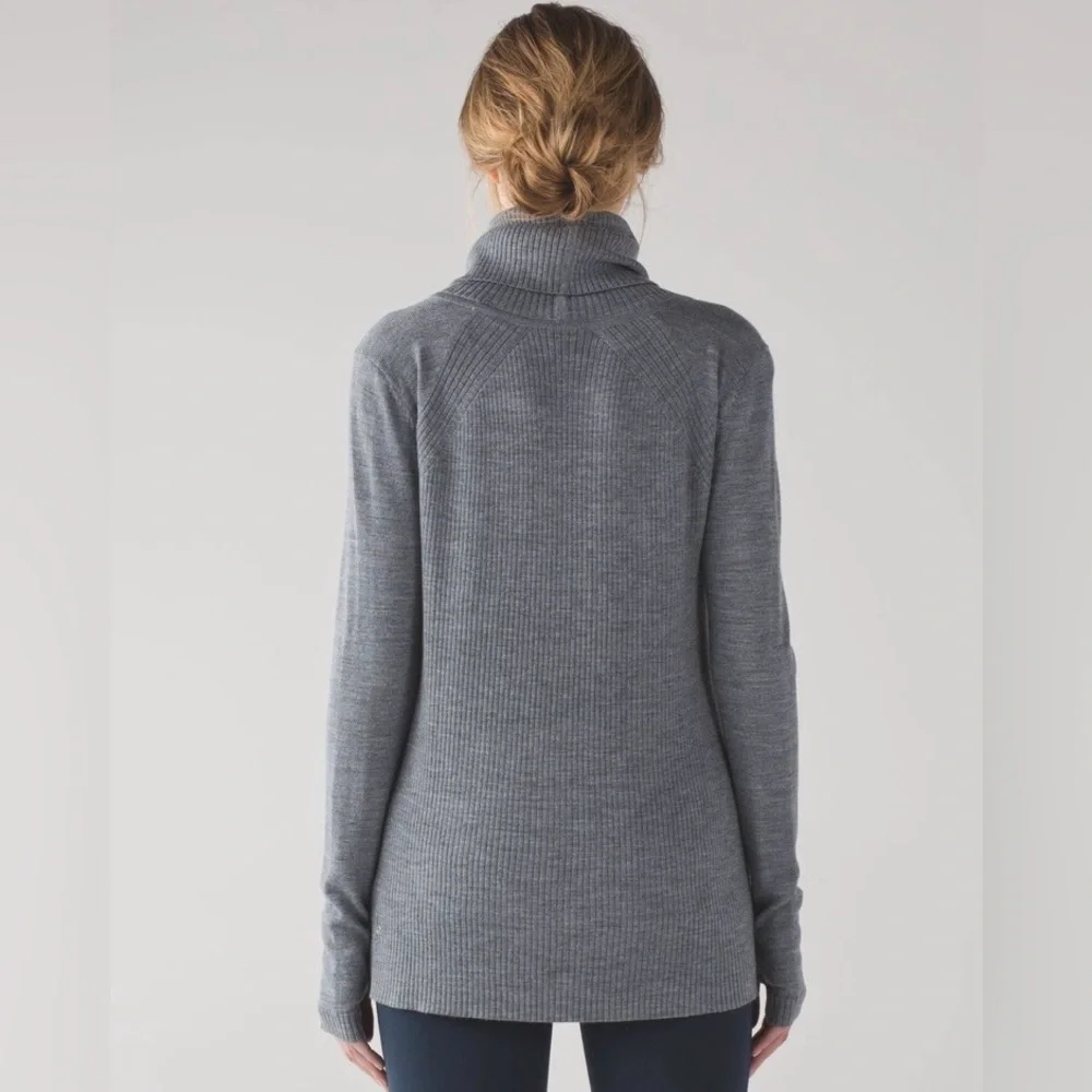 Lululemon Sweat And‎ Savasana Sweater Size 6 - Picture 2 of 8